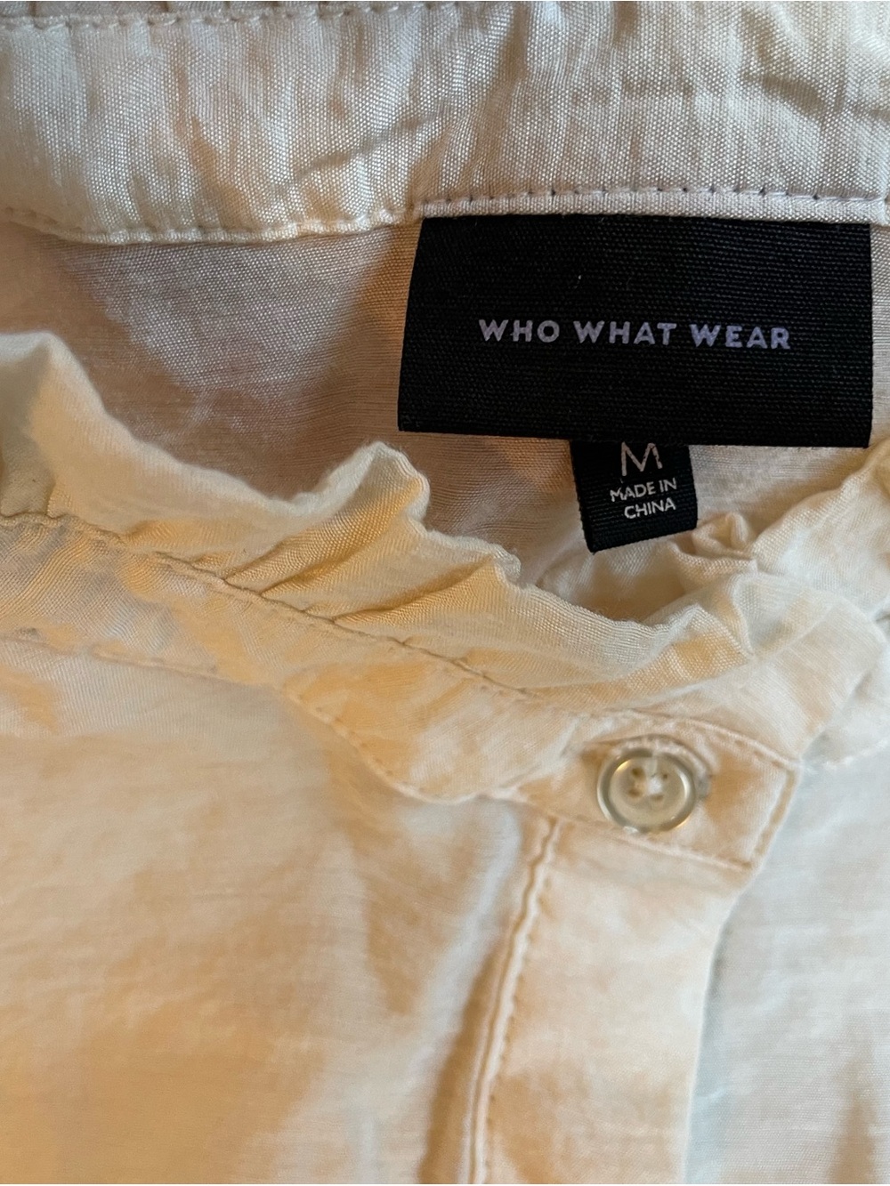 Who What Wear Cream Ruffle Button-Front Blouse - Picture 2 of 3